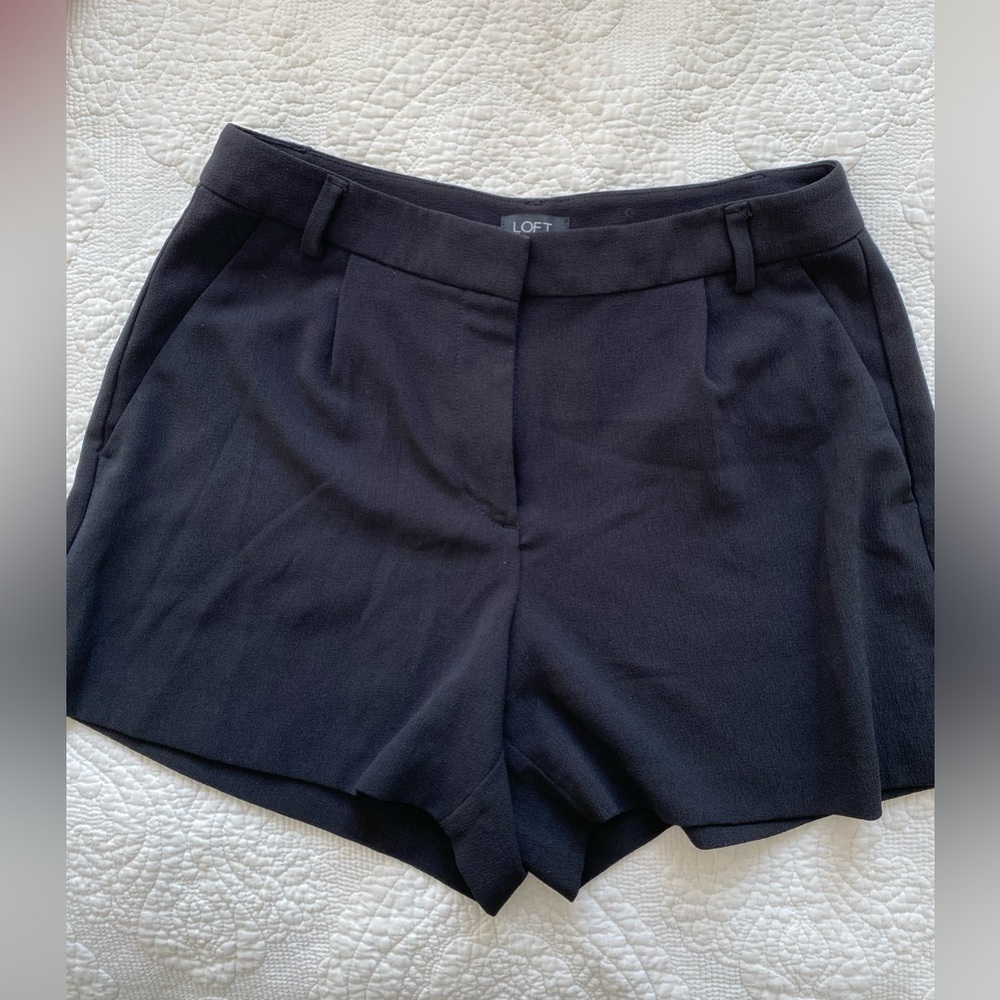 Tailored LOFT black shorts 🖤🐦‍⬛🕶️